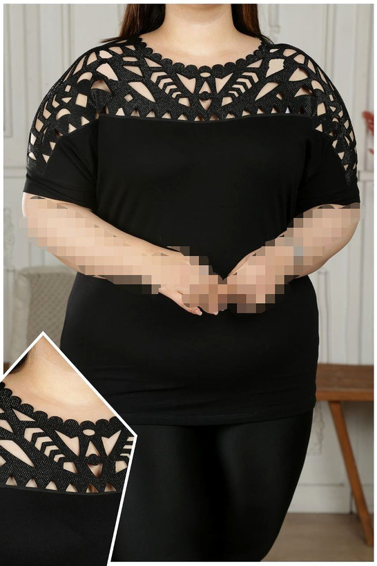 تیشرت جلو یقه لیزری و نگینکاری هم نگین مشکی